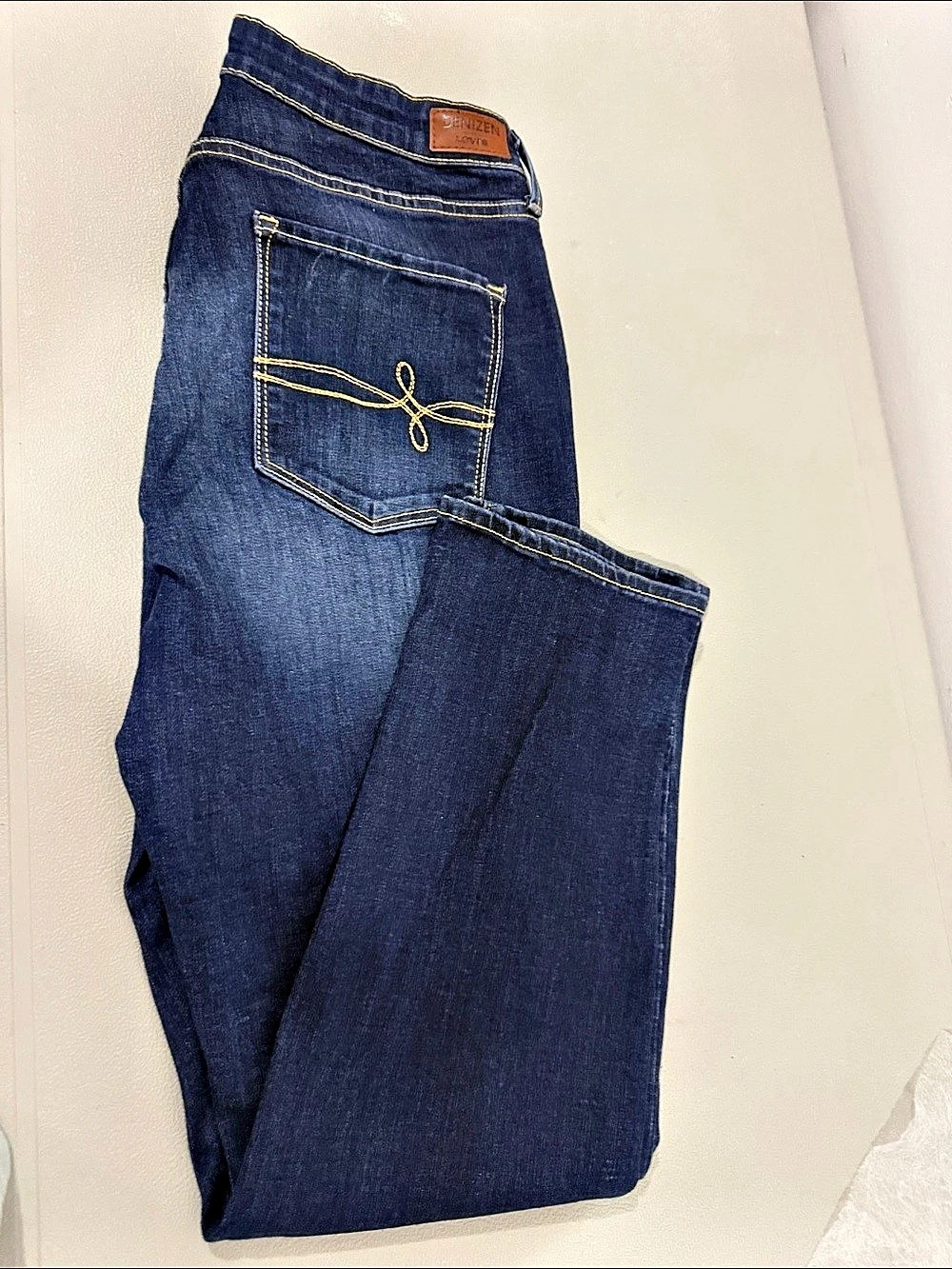 Denizen from Levi's Modern Slim Cuffed Slim Cuffed Blue Jeans Like New